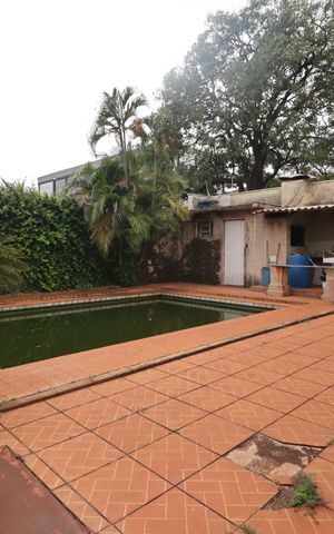 Casa para alugar com 200m², 4 quartos e 2 vagas Casa para alugar com 200m², 4 quartos e 2 vagasPiscina