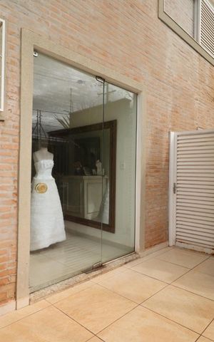 Casa para alugar com 200m², 4 quartos e 2 vagas Casa para alugar com 200m², 4 quartos e 2 vagasEntrada