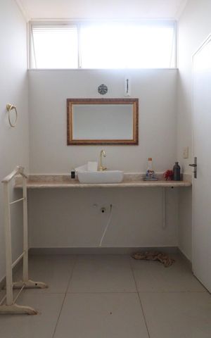 Casa para alugar com 200m², 4 quartos e 2 vagas Casa para alugar com 200m², 4 quartos e 2 vagasBanheiro da Suíte