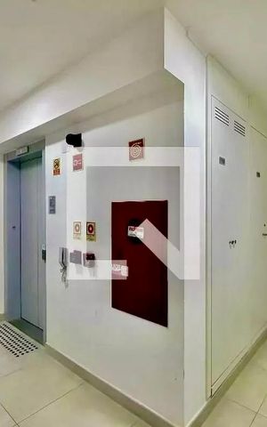Apartamento à venda com 71m², 3 quartos e 1 vaga Apartamento à venda com 71m², 3 quartos e 1 vagaHall Apartamento