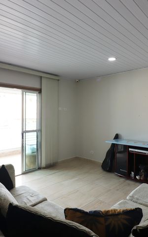 Casa à venda com 200m², 5 quartos e 2 vagasQuarto 5