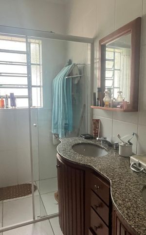 Casa à venda com 295m², 4 quartos e 3 vagas