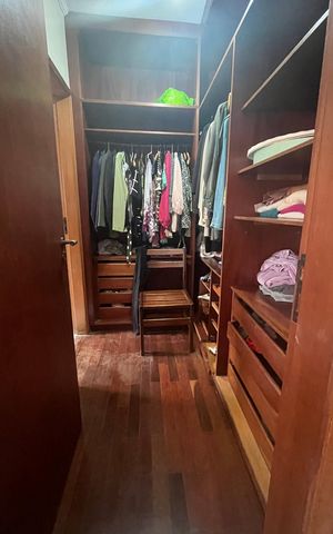 Casa à venda com 295m², 4 quartos e 3 vagas