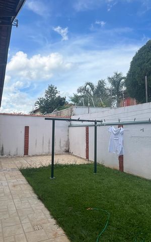 Casa à venda com 295m², 4 quartos e 3 vagas