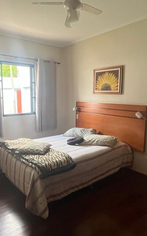 Casa à venda com 295m², 4 quartos e 3 vagas