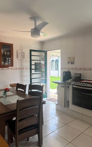Casa à venda com 295m², 4 quartos e 3 vagas
