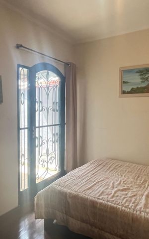 Casa à venda com 295m², 4 quartos e 3 vagas