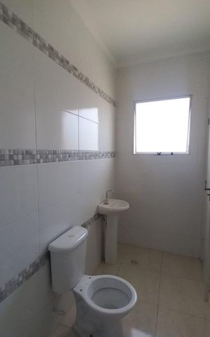 Casa de condomínio para alugar com 108m², 3 quartos e 1 vaga Casa de condomínio para alugar com 108m², 3 quartos e 1 vagaBanheiro