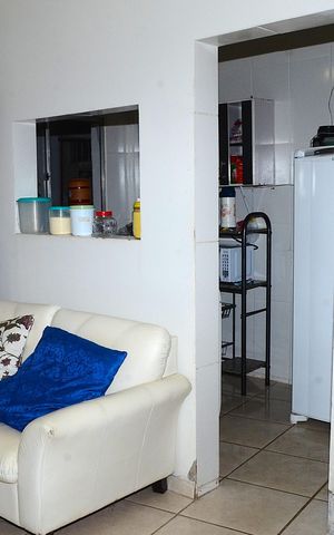 Casa para alugar com 70m², 1 quarto e 1 vagaSala
