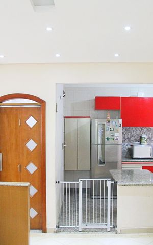 Casa à venda com 260m², 4 quartos e 3 vagasSala 