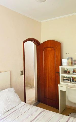 Casa à venda com 260m², 4 quartos e 3 vagas Casa à venda com 260m², 4 quartos e 3 vagasQuarto 03