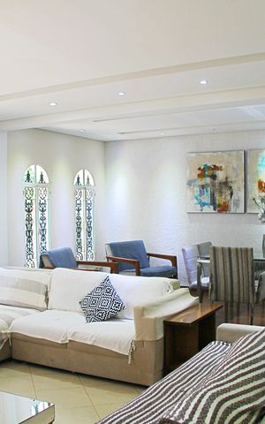 Casa à venda com 260m², 4 quartos e 3 vagasSala 
