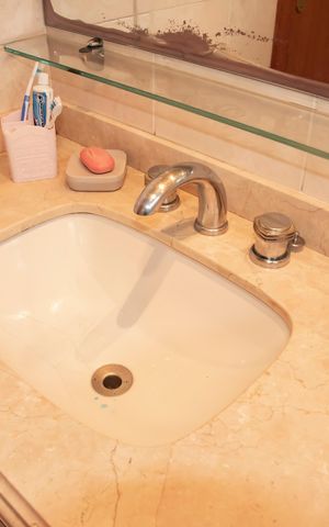 Apartamento à venda com 149m², 3 quartos e 3 vagasBanheiro da Suíte 2