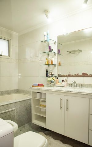 Apartamento à venda com 149m², 3 quartos e 3 vagasBanheiro da Suíte 1