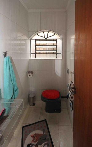 Casa à venda com 165m², 3 quartos e 3 vagas Casa à venda com 165m², 3 quartos e 3 vagasBanheiro da Social