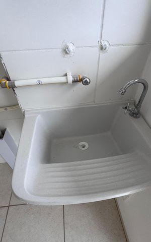 Apartamento para alugar com 52m², 2 quartos e 1 vaga Apartamento para alugar com 52m², 2 quartos e 1 vagaCozinha e Área de Serviço