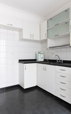 Casa de condomínio à venda com 196m², 3 quartos e 2 vagas Casa de condomínio à venda com 196m², 3 quartos e 2 vagasCozinha