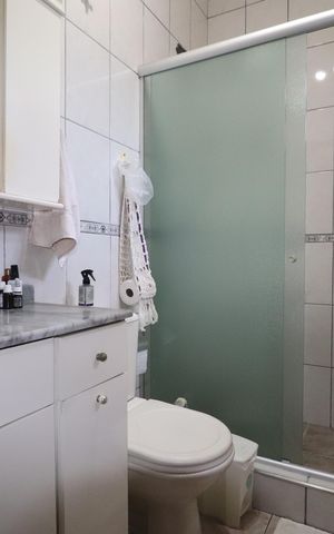 Apartamento à venda com 291m², 4 quartos e 5 vagasBanheiro Quarto 1 suíte