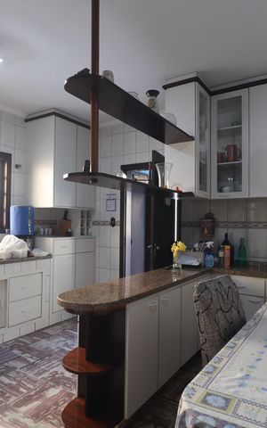 Apartamento à venda com 291m², 4 quartos e 5 vagasCozinha