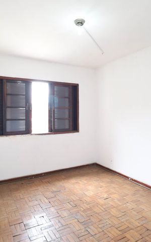 Casa à venda com 120m², 2 quartos e 1 vaga