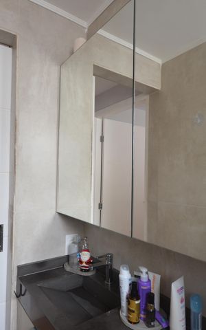 Apartamento para alugar com 55m², 2 quartos e sem vagaBanheiro