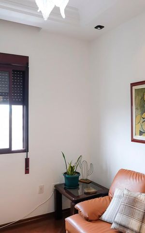 Apartamento à venda com 158m², 3 quartos e 2 vagasEscritório