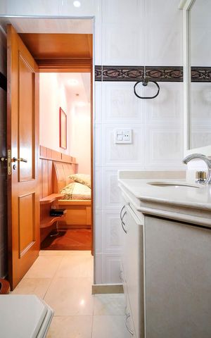 Apartamento à venda com 158m², 3 quartos e 2 vagasBanheiro da suíte 1