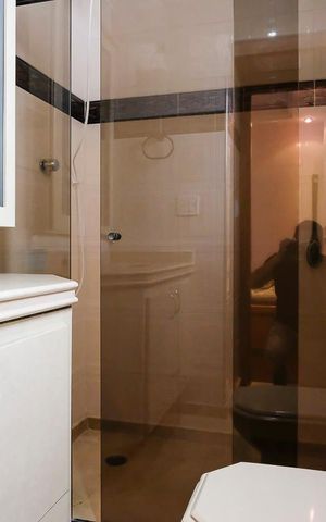 Apartamento à venda com 158m², 3 quartos e 2 vagasBanheiro da suíte 1