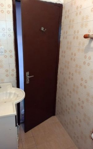 Casa à venda com 128m², 3 quartos e 1 vaga Casa à venda com 128m², 3 quartos e 1 vagaBanheiro