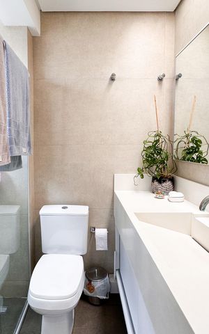 Apartamento à venda com 149m², 2 quartos e 2 vagas Apartamento à venda com 149m², 2 quartos e 2 vagasBanheiro da Suíte 2