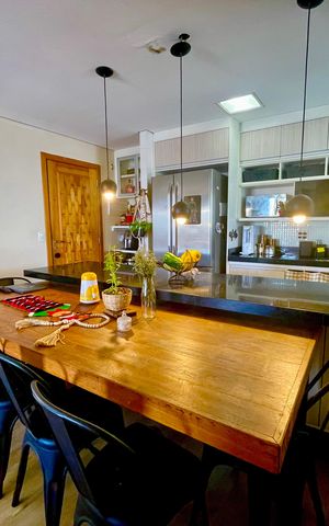 Apartamento à venda com 145m², 3 quartos e 1 vaga Apartamento à venda com 145m², 3 quartos e 1 vagaSala de Jantar