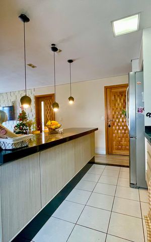 Apartamento à venda com 145m², 3 quartos e 1 vaga Apartamento à venda com 145m², 3 quartos e 1 vagaCozinha