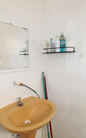 Casa à venda com 126m², 4 quartos e 2 vagasBanheiro