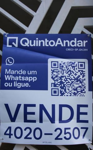 Casa à venda com 126m², 4 quartos e 2 vagasPlaca