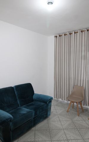 Casa à venda com 126m², 4 quartos e 2 vagasSala