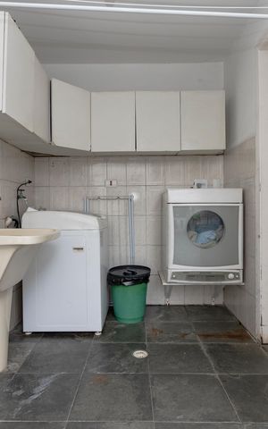 Casa à venda com 130m², 3 quartos e 2 vagas Casa à venda com 130m², 3 quartos e 2 vagasÁrea de Serviço