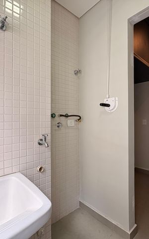 Apartamento à venda com 80m², 2 quartos e 2 vagas Apartamento à venda com 80m², 2 quartos e 2 vagasLavanderia