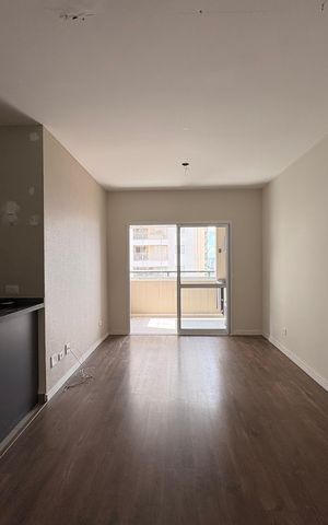 Apartamento à venda com 80m², 2 quartos e 2 vagas Apartamento à venda com 80m², 2 quartos e 2 vagasSala