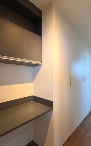 Apartamento à venda com 80m², 2 quartos e 2 vagas Apartamento à venda com 80m², 2 quartos e 2 vagascorredor acesso a suite