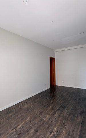Apartamento à venda com 80m², 2 quartos e 2 vagas Apartamento à venda com 80m², 2 quartos e 2 vagasSala