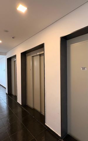 Apartamento à venda com 80m², 2 quartos e 2 vagas Apartamento à venda com 80m², 2 quartos e 2 vagasHall de entrada