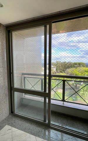 Apartamento para alugar com 320m², 4 quartos e 5 vagas Apartamento para alugar com 320m², 4 quartos e 5 vagassacada