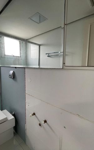 Apartamento para alugar com 320m², 4 quartos e 5 vagas Apartamento para alugar com 320m², 4 quartos e 5 vagasBanheiro da Suíte 2