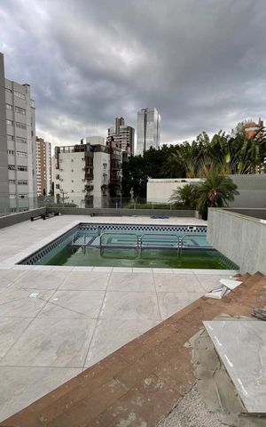 Apartamento para alugar com 320m², 4 quartos e 5 vagas Apartamento para alugar com 320m², 4 quartos e 5 vagasPiscina