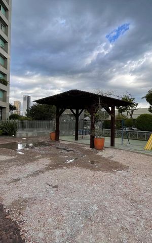 Apartamento para alugar com 320m², 4 quartos e 5 vagas Apartamento para alugar com 320m², 4 quartos e 5 vagasÁrea comum