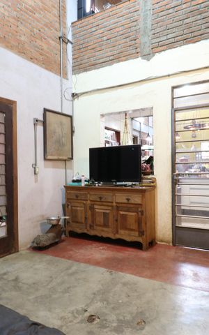 Casa à venda com 365m², 2 quartos e 3 vagasSala 2