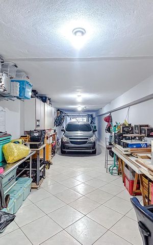 Casa à venda com 380m², 3 quartos e 5 vagasGaragem