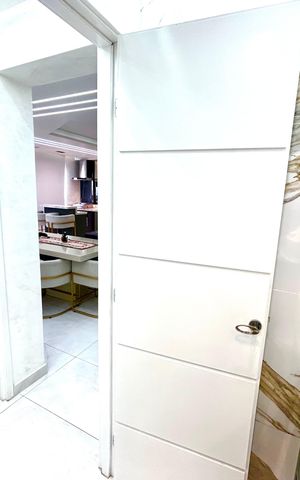 Apartamento à venda com 90m², 2 quartos e 2 vagas Apartamento à venda com 90m², 2 quartos e 2 vagasBanheiro 1
