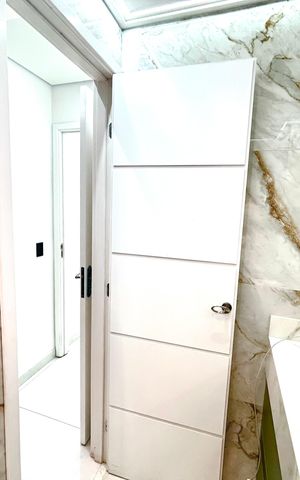 Apartamento à venda com 90m², 2 quartos e 2 vagas Apartamento à venda com 90m², 2 quartos e 2 vagasBanheiro da Suíte