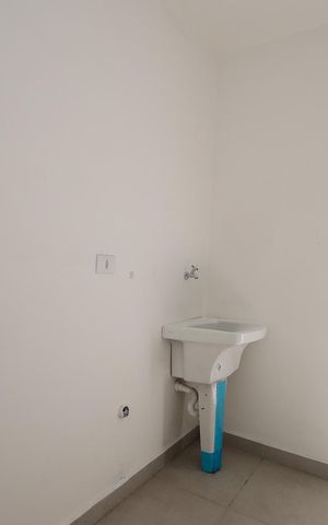 Casa à venda com 225m², 3 quartos e 2 vagas Casa à venda com 225m², 3 quartos e 2 vagasÁrea de Serviço